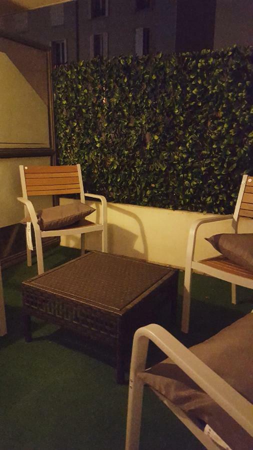 Appartement Spacieux Avec Terrasse Pres De Paris Et Du Stade De France Saint-Denis  Bagian luar foto